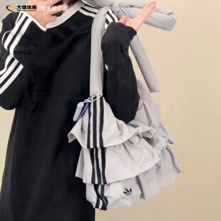 IA8913 Adidas三叶草新蝴蝶结多层荷叶边蛋糕裙运动单肩包IA8912