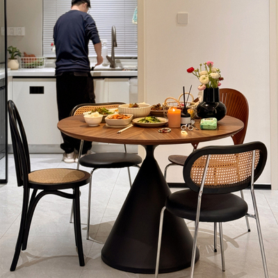 法式复古实木圆形餐桌