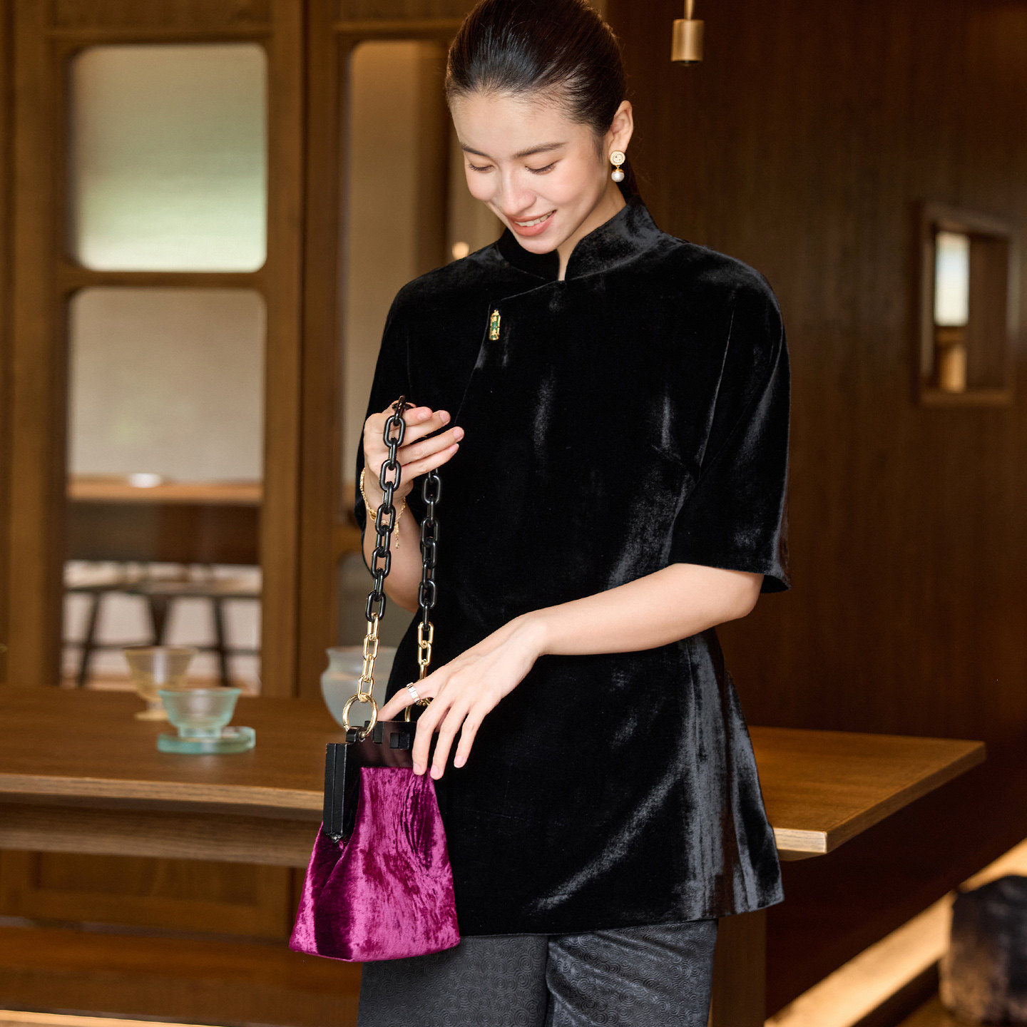 菲伊唐真丝绒秋季女旗袍中式上衣图片