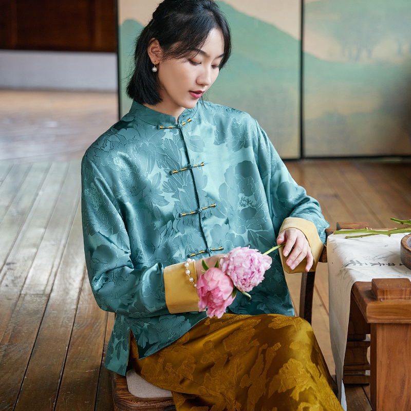 菲伊唐重磅真丝提花缎唐装女上衣