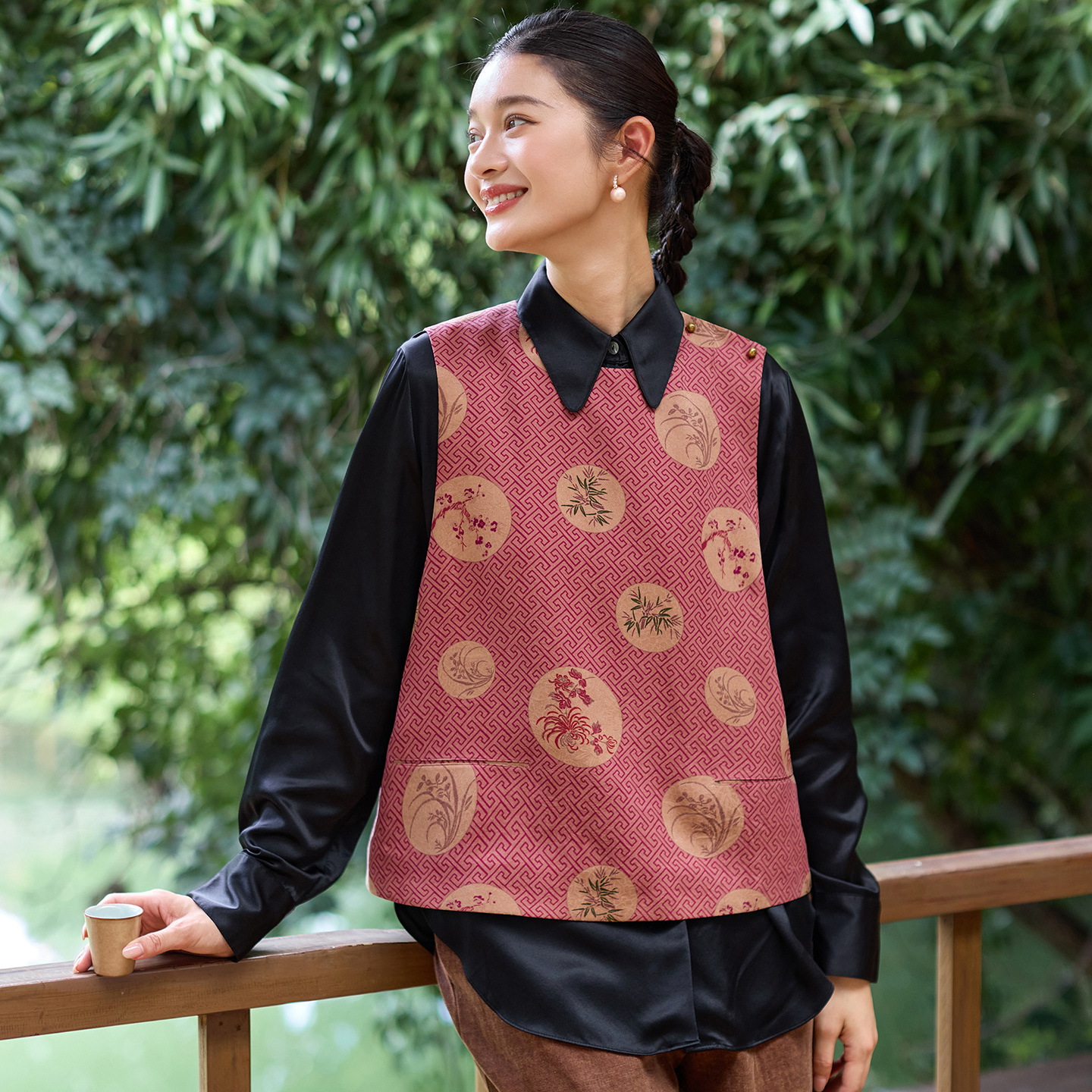 菲伊唐真丝香云纱斜襟马夹女上衣