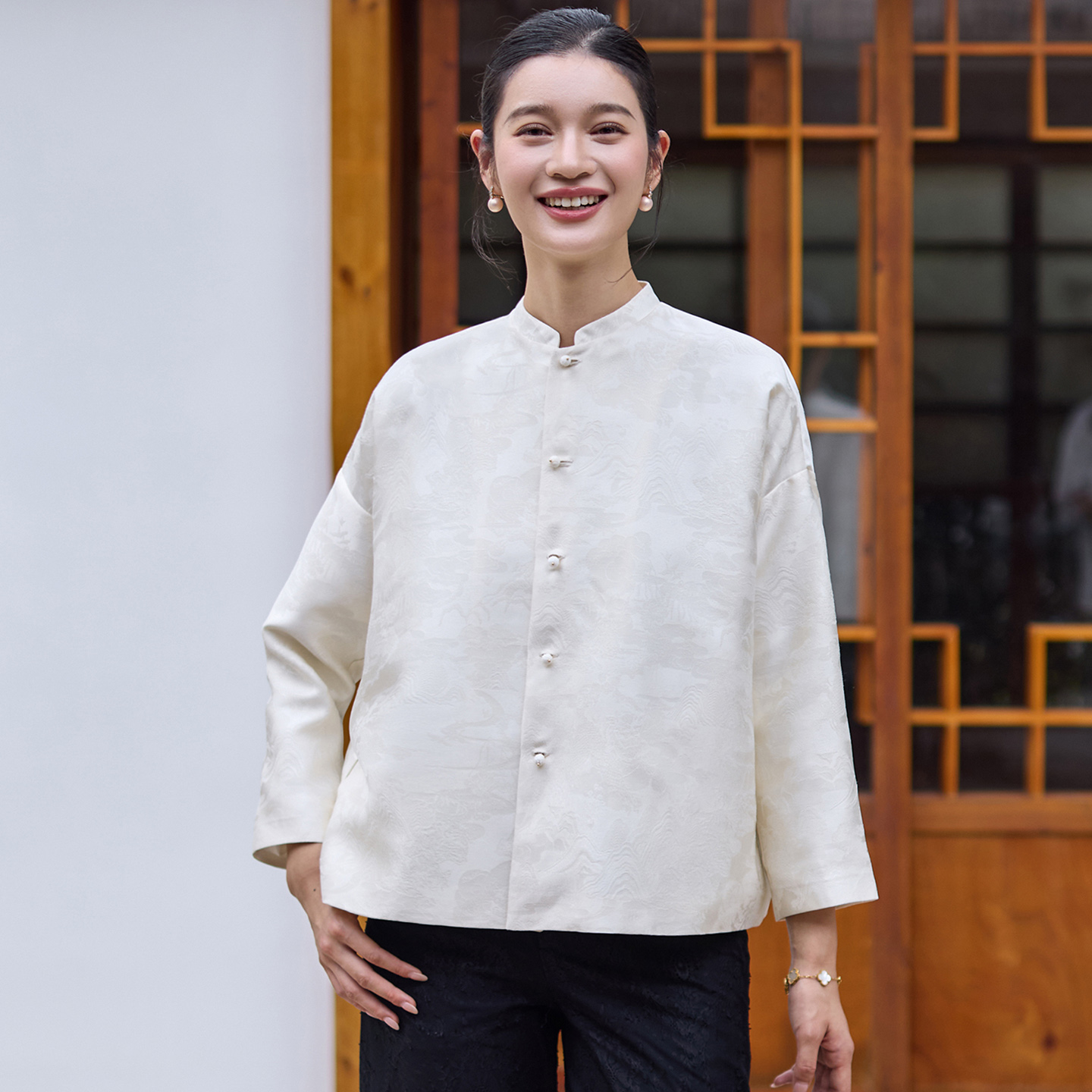 菲伊唐秋新仿丝毛提花对襟女上衣