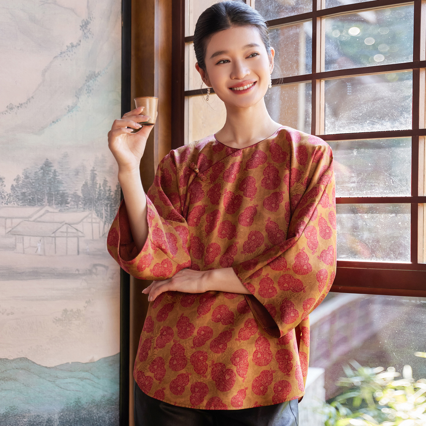 菲伊唐真丝花萝红云纱斜襟女上衣