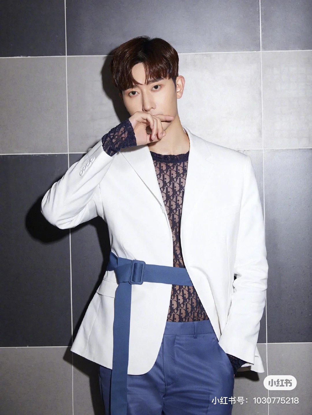 cd腰带拆卸白色西服新款西装定制