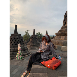 k:temet nosce 原创小众设计vintage感灰色流浪诗人蓬蓬+衬衫外套