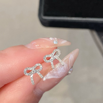 mini蝴蝶结耳钉18K金天然真钻石