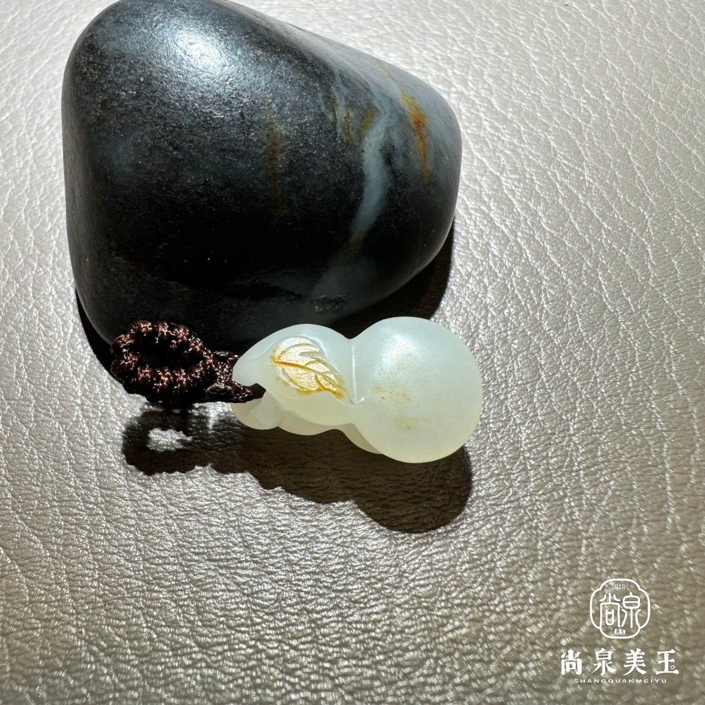 尚泉美玉葫芦挂件新疆和田玉籽料洒金皮吊坠手工雕刻原创设计福禄