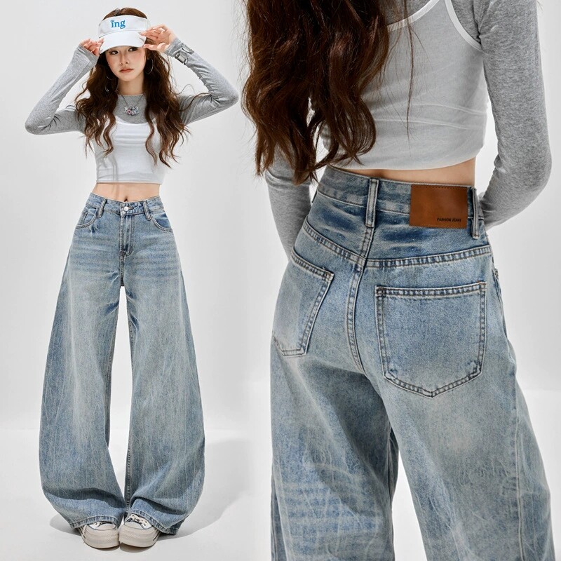 浅蓝色阔腿弯刀牛仔裤女2026年新款复古高腰显瘦宽松拖地直筒裤子