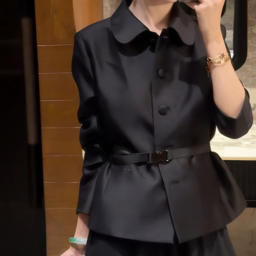 短款黑色扣腰带收腰翻领外套女