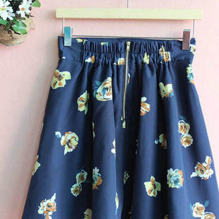 特价 亏本处理出口日单碎花可爱三色半身裙