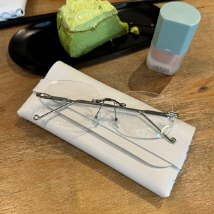 纯欲无框眼镜女网红韩系小框男防蓝光素颜显脸小平光眼镜架拍照搭