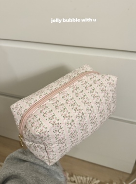 碎花化妆包~ins少女心大容量便携化妆包洗漱包护理包收纳包包手拿