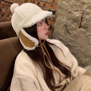 秋冬新款韩国东大门可爱羊羔毛鹿皮绒护耳球球保暖飞行帽雷锋帽女