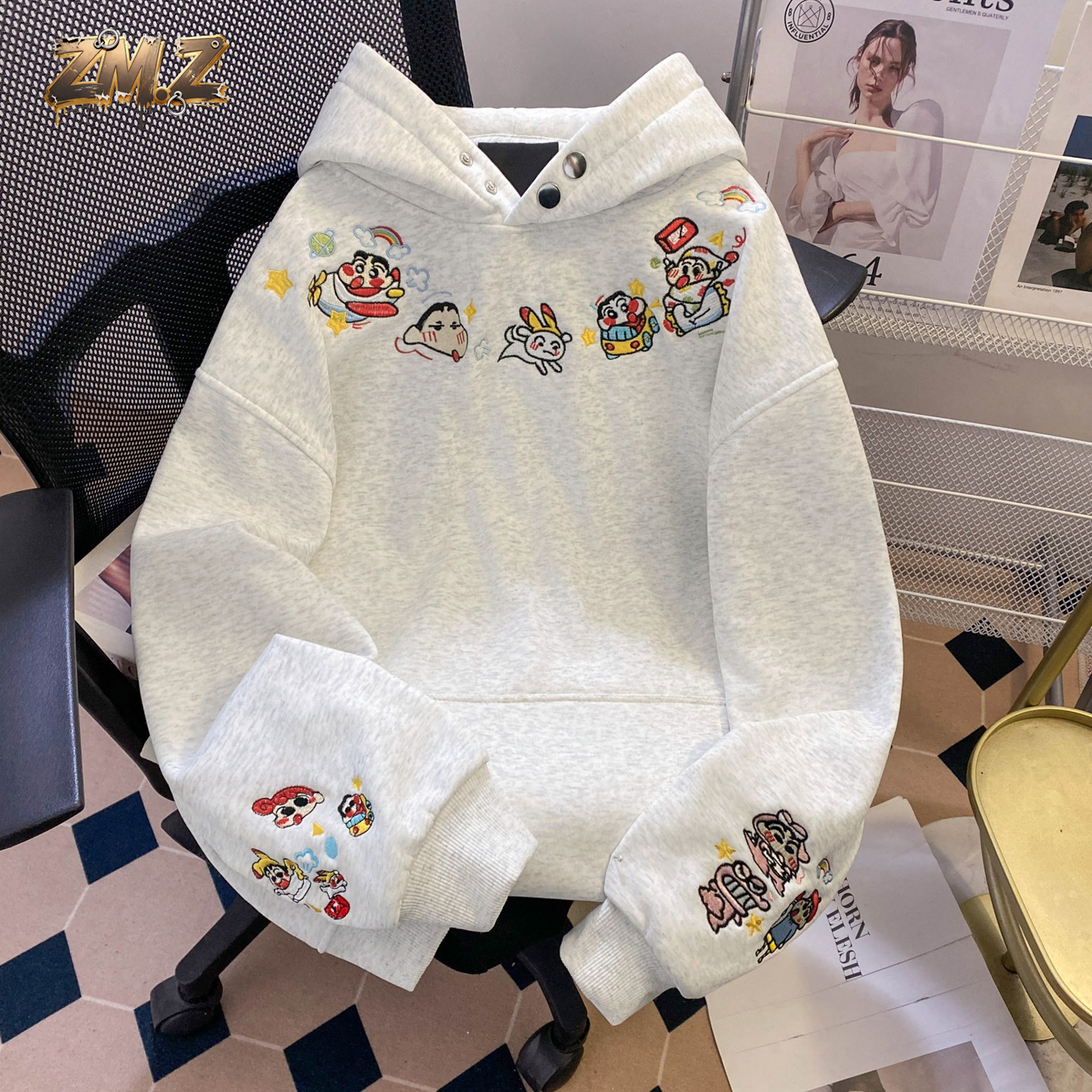 ZM.Z蜡笔小新卡通刺绣连帽卫衣2025新款百搭加绒加厚宽松情侣上衣