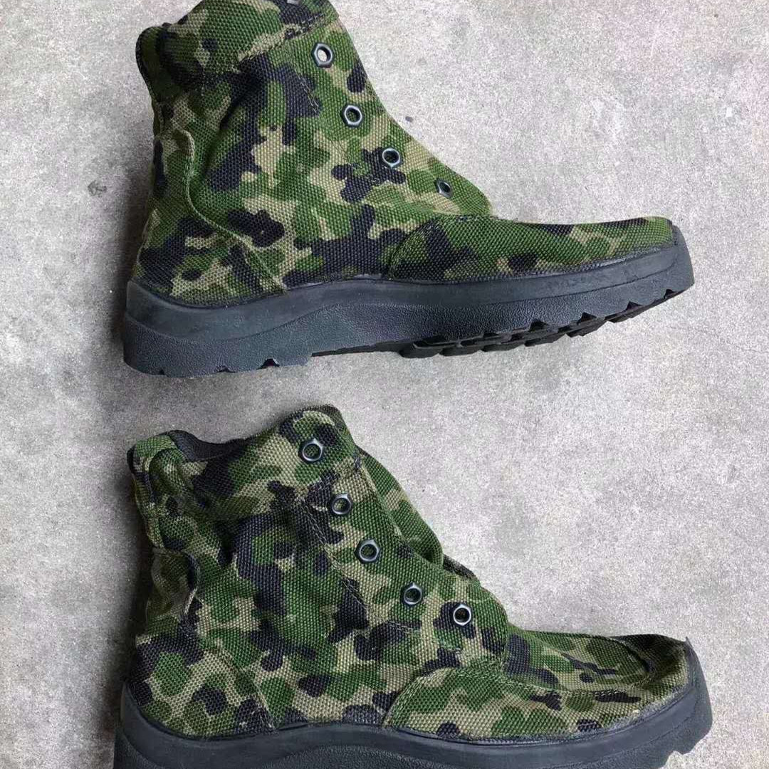 3种迷彩色的优异品质模压底高腰登山鞋 模压耐磨损工作鞋 户外鞋
