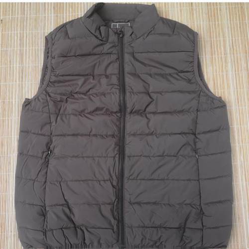 纯正好货性能出众 新雪丽卡其色轻便防寒背心 冬季防寒保暖背心