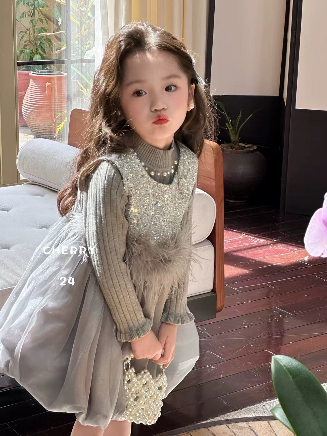 【正品现货】女童连衣裙加绒2024冬洋气宝宝公主裙生日礼服裙樱桃