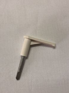 银笛牌毛衣编织机Sk280。Lc2 空花机头配件29-18  行数杆