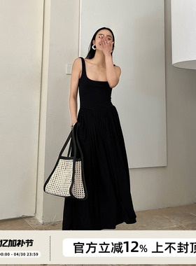 SOTHEA 法式优雅方领显瘦百褶大裙摆吊带背心连衣裙气质中长裙女