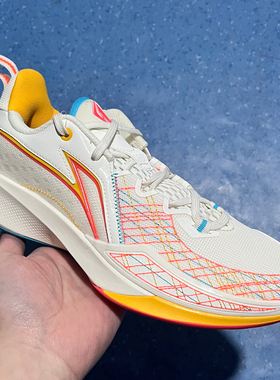 李宁闪凌2代篮球鞋2025春季新款男子轻量高回弹专业比赛鞋ABAV009