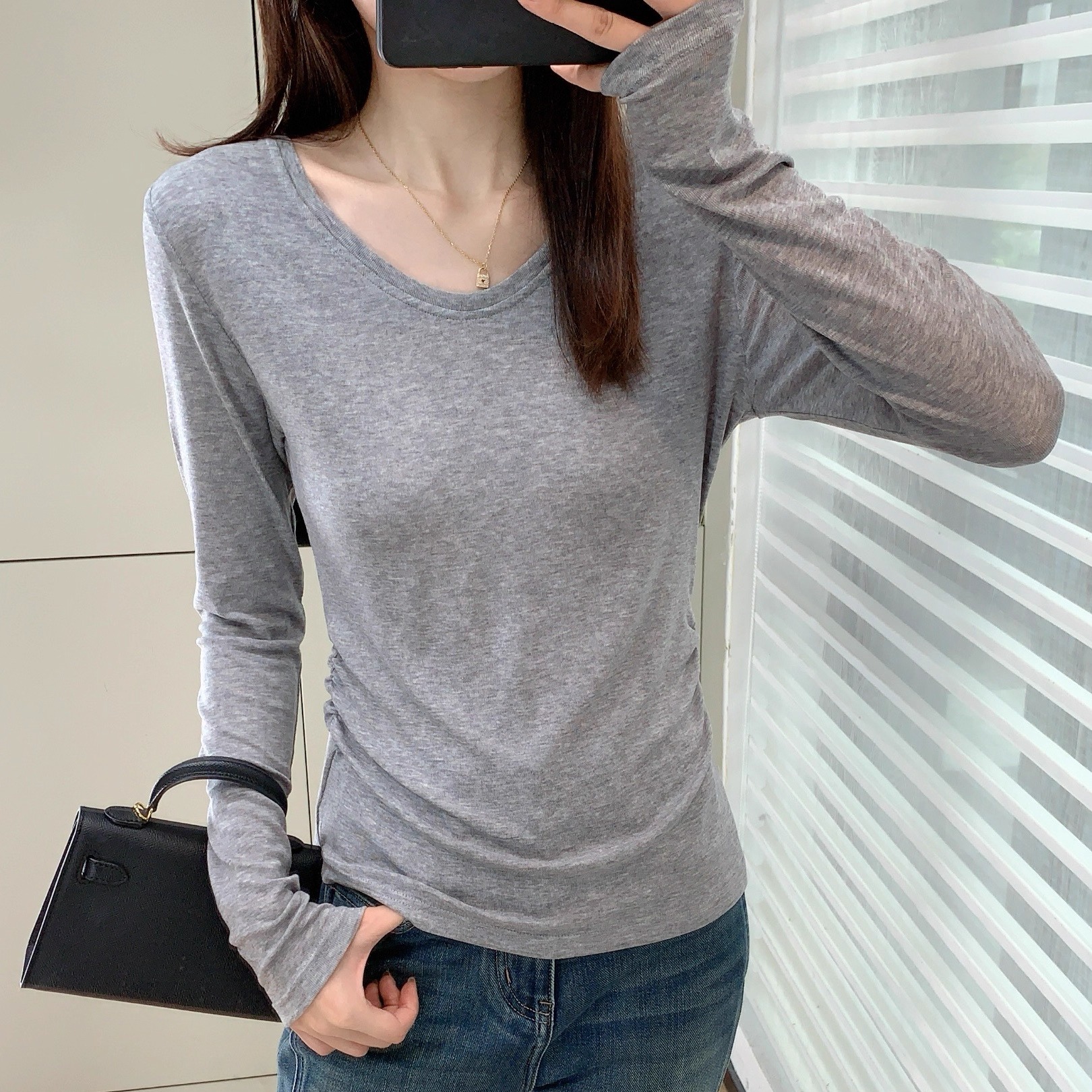 法式大U领腰部抽褶长袖T恤