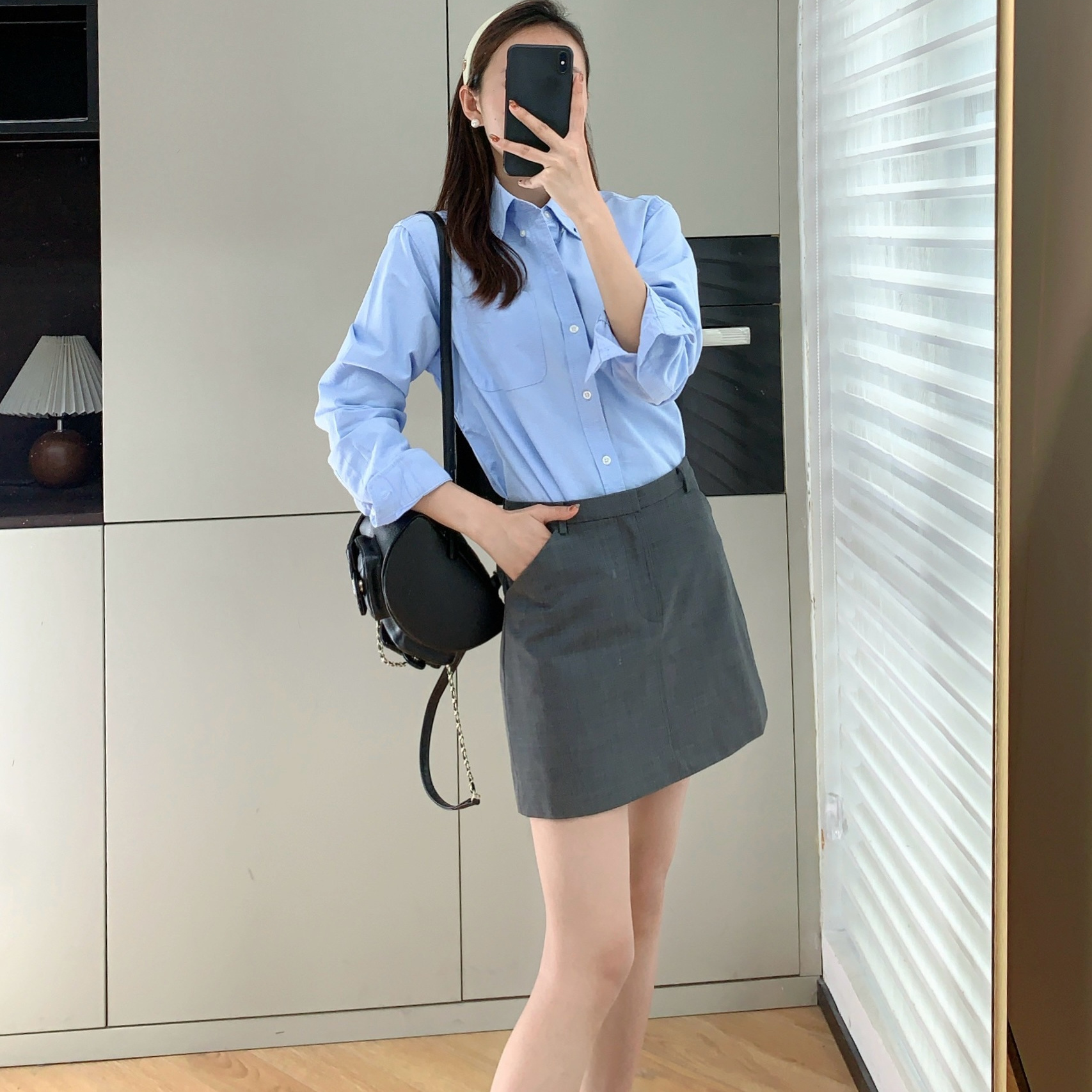 简约干练刺绣小马气质长袖衬衫