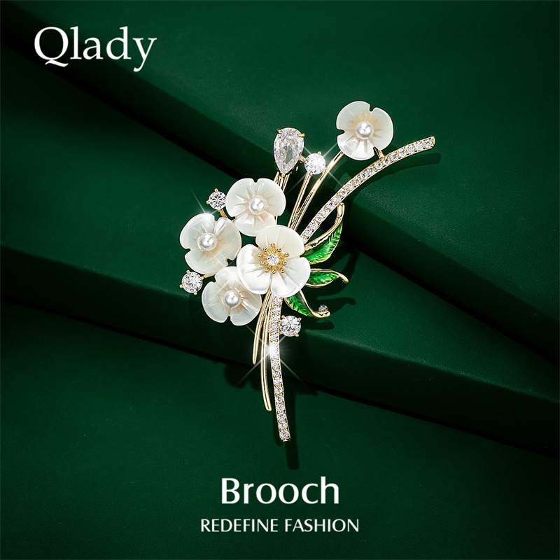 花朵胸针扣设计感小众女