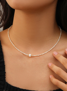 新款极细简约百搭贝壳项链女手工串珠高级感时尚通勤淡水珍珠