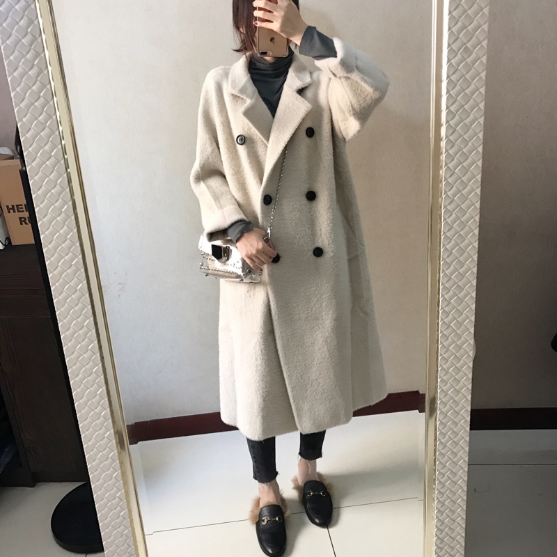 通勤风翻领双排扣仿貂绒毛呢外套