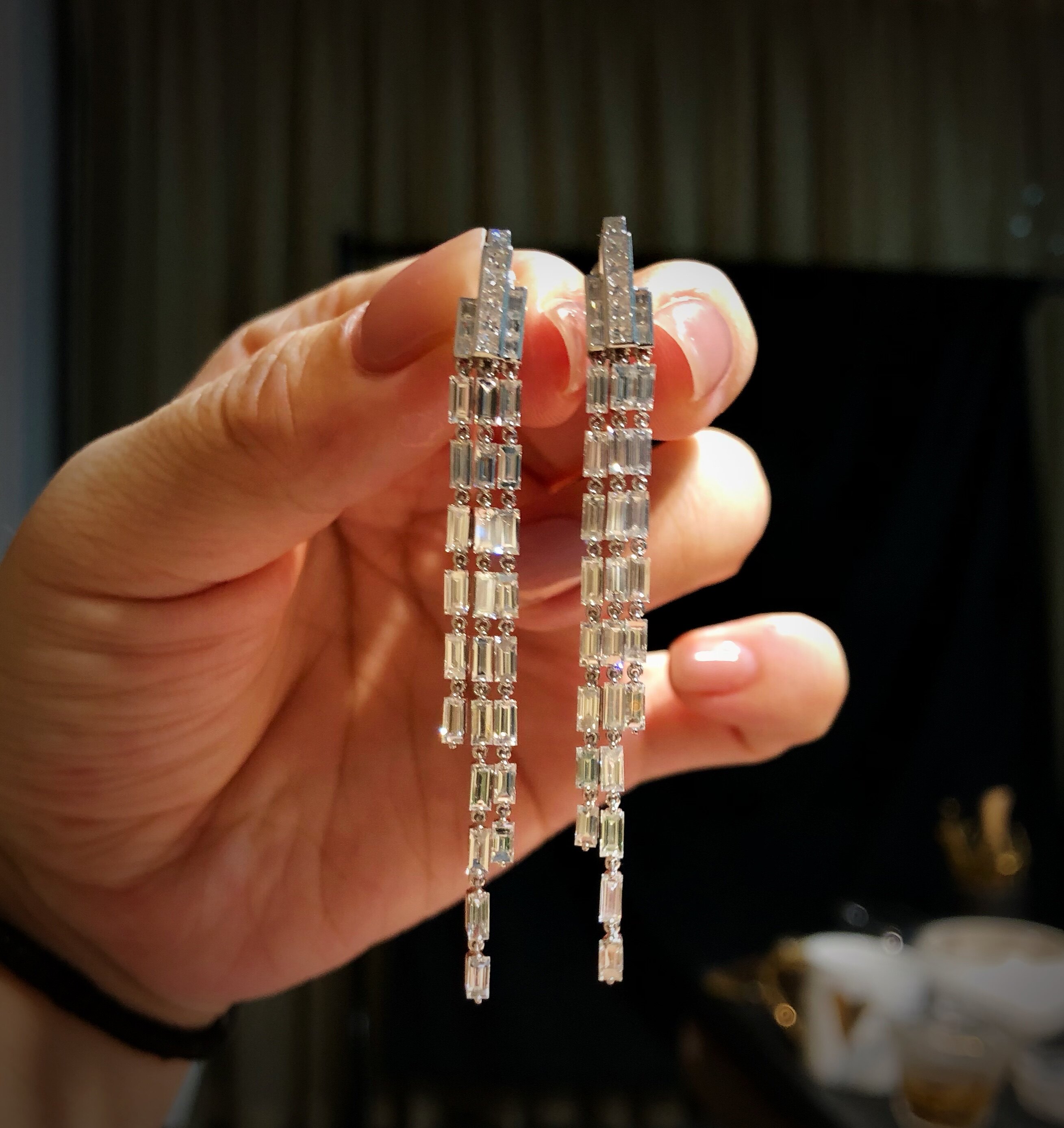 『玥翠』风情万种 18k白金4克拉天然高色长款流苏钻石耳环 百搭