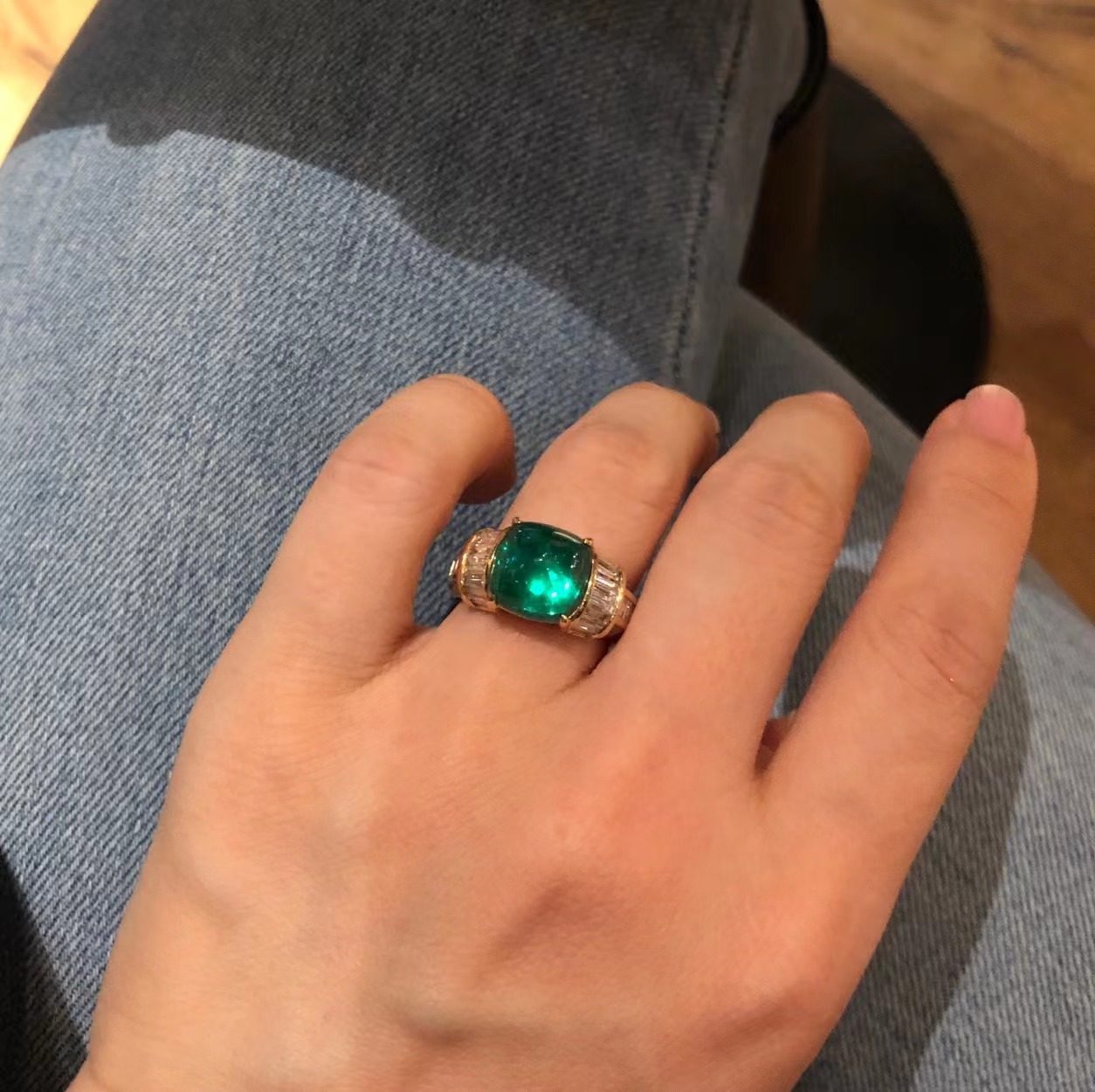 『玥翠』高级美 4.9克拉哥伦比亚玻璃体木佐色糖塔祖母绿戒指 grs