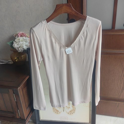 42针100%桑蚕丝女士打底长袖V领上衣薄款皮肤衣肌底液