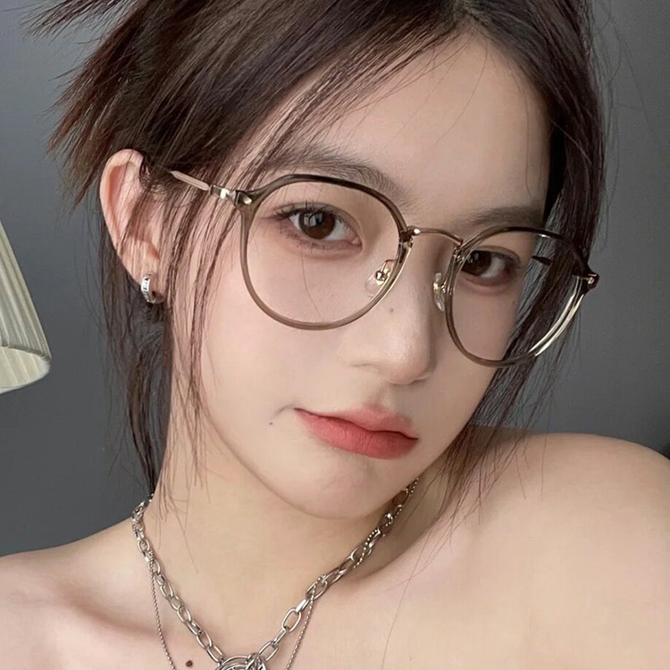 可配有度数防蓝光眼镜