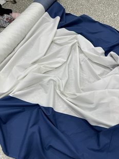 5米。小汤家。高支高密超细腻纯棉定位府绸布料。衬衫连衣裙裤子