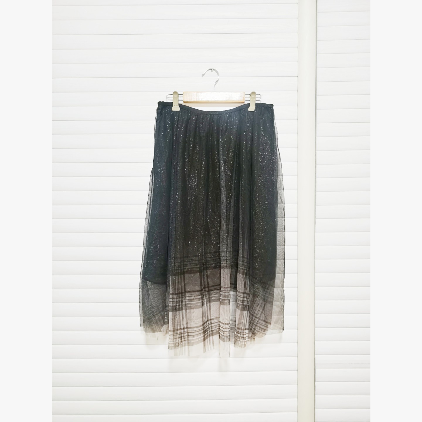 黑色暗格纹透视网纱细闪半身裙夏