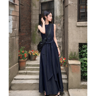 绑带上衣 圆领无袖 宽松A字半裙两件套 老钱风气质女套装 巴黎秀场