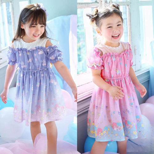 日本anyfam AF联名双子星女童装彩虹印花卡通露肩连衣裙短袖夏装