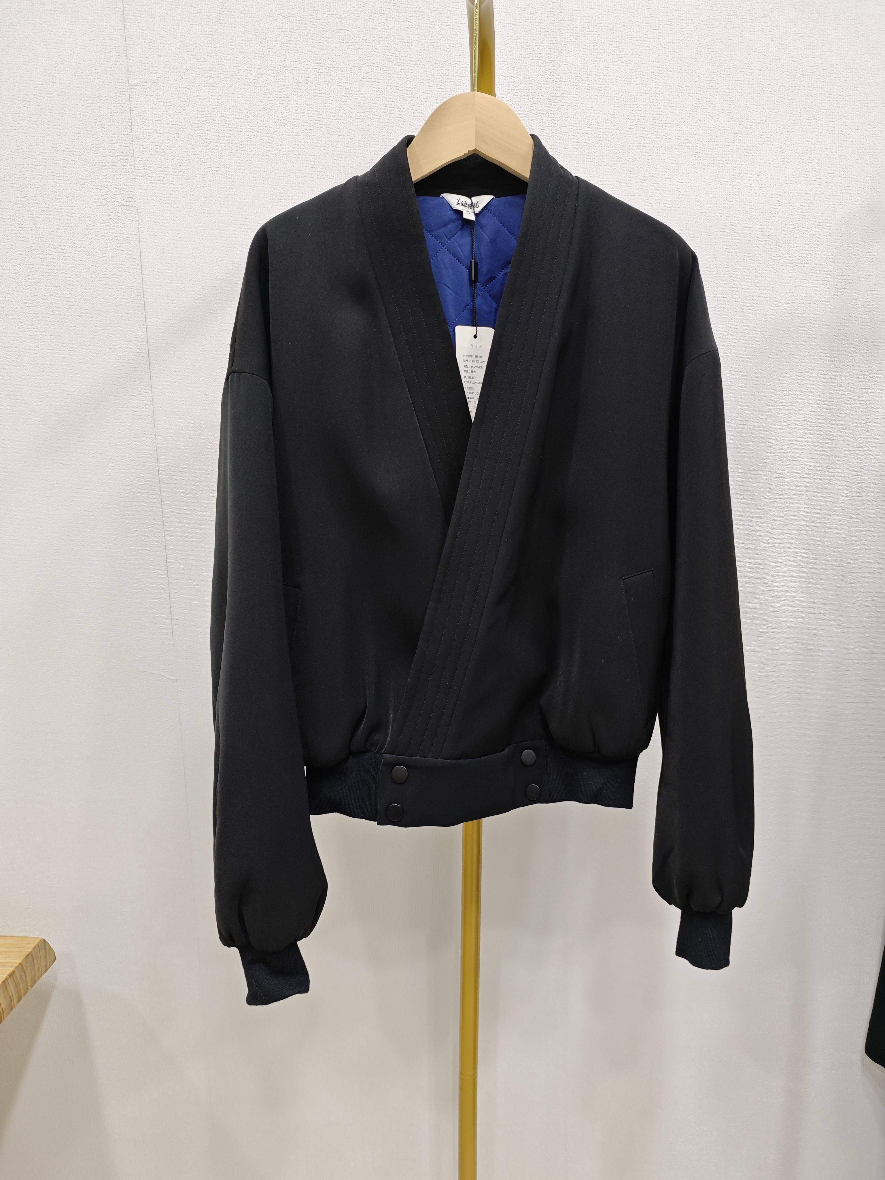 盖娅重工高端轻奢v领开衫外套女秋宽松显瘦百搭黑色棒球棉服上衣