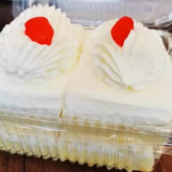 代购 上海特产红宝石蛋糕 招牌奶油小方  奶油鲜奶蛋糕点心下午茶,零食/坚果/特产,传统西式糕点,淘宝优惠券,粉丝福利购,淘宝优惠卷