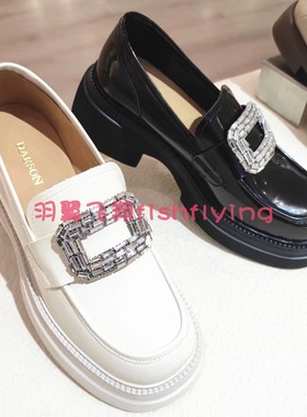 哈森专柜正品2023春秋厚底方钻扣深口米白色乐福鞋女单鞋HL232506