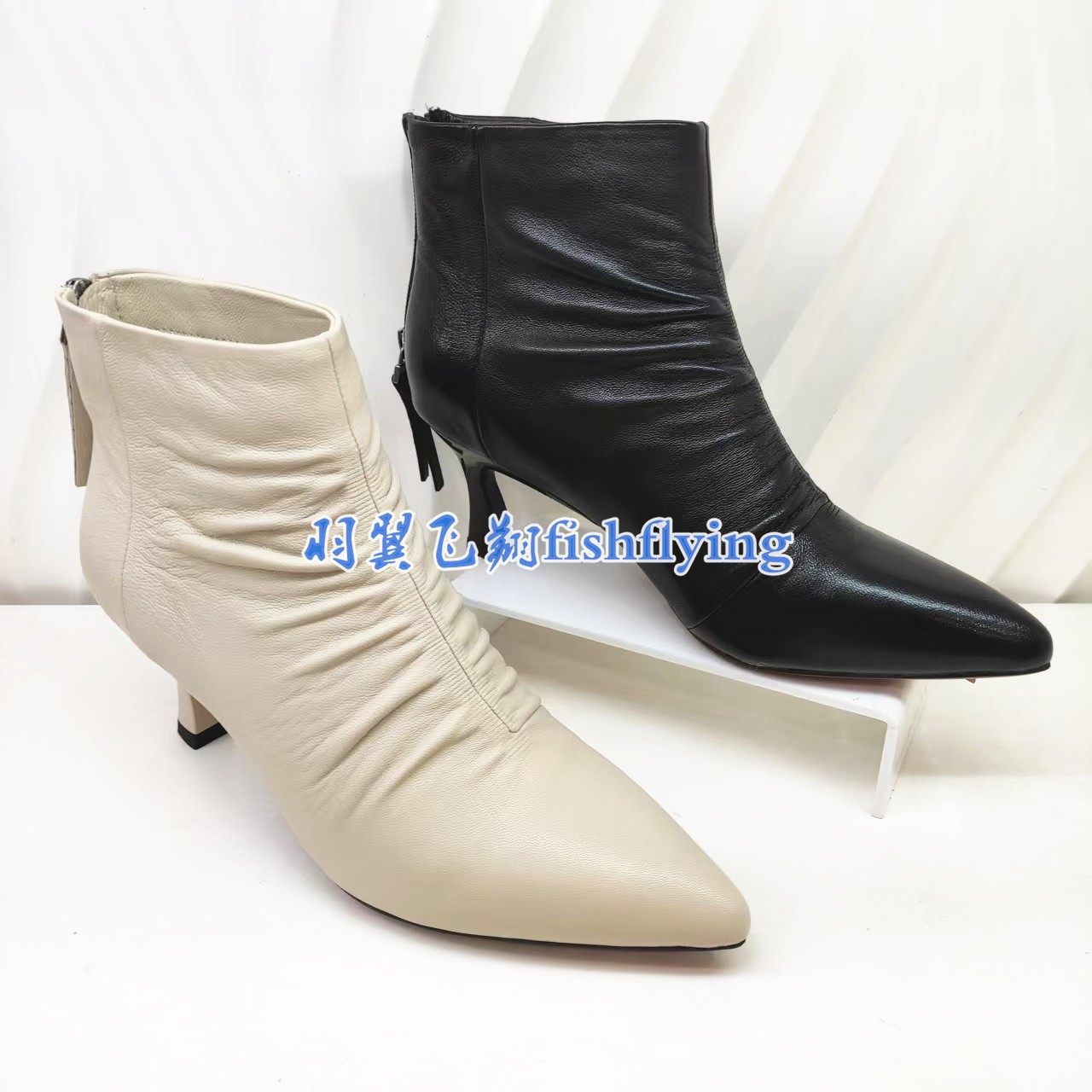 KA255308卡迪娜专柜正品25冬新款尖头细跟米白色气质褶皱女短靴子