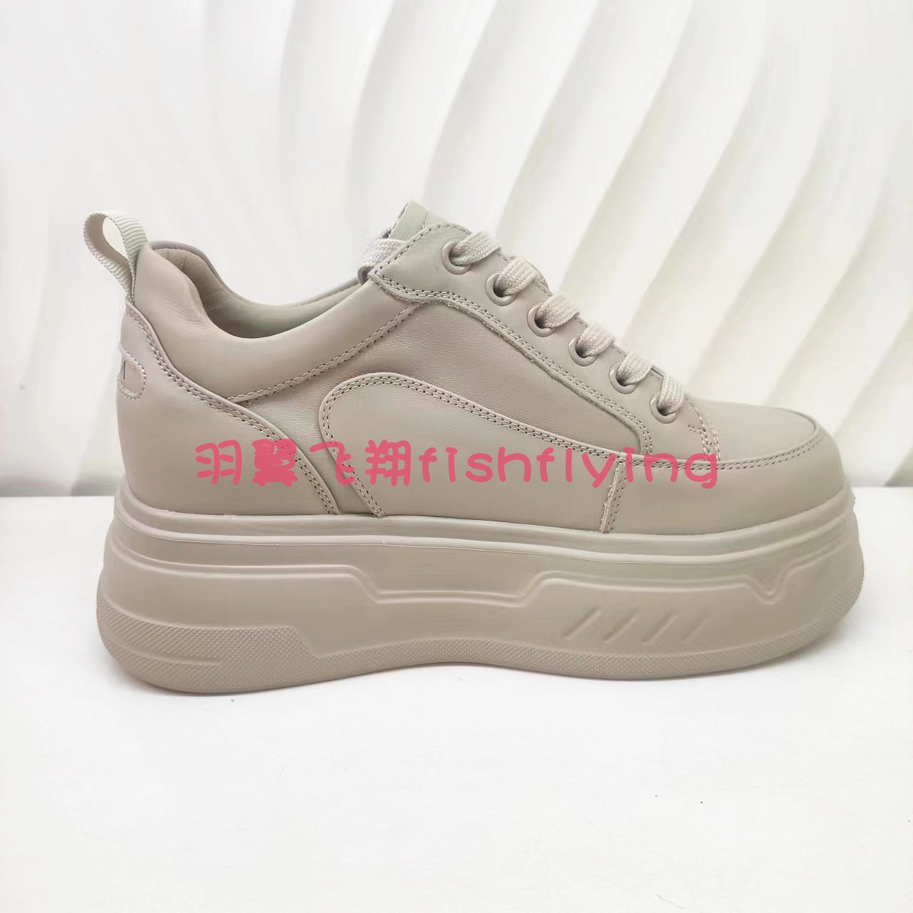 四季款运动小白鞋圆头增高鞋女