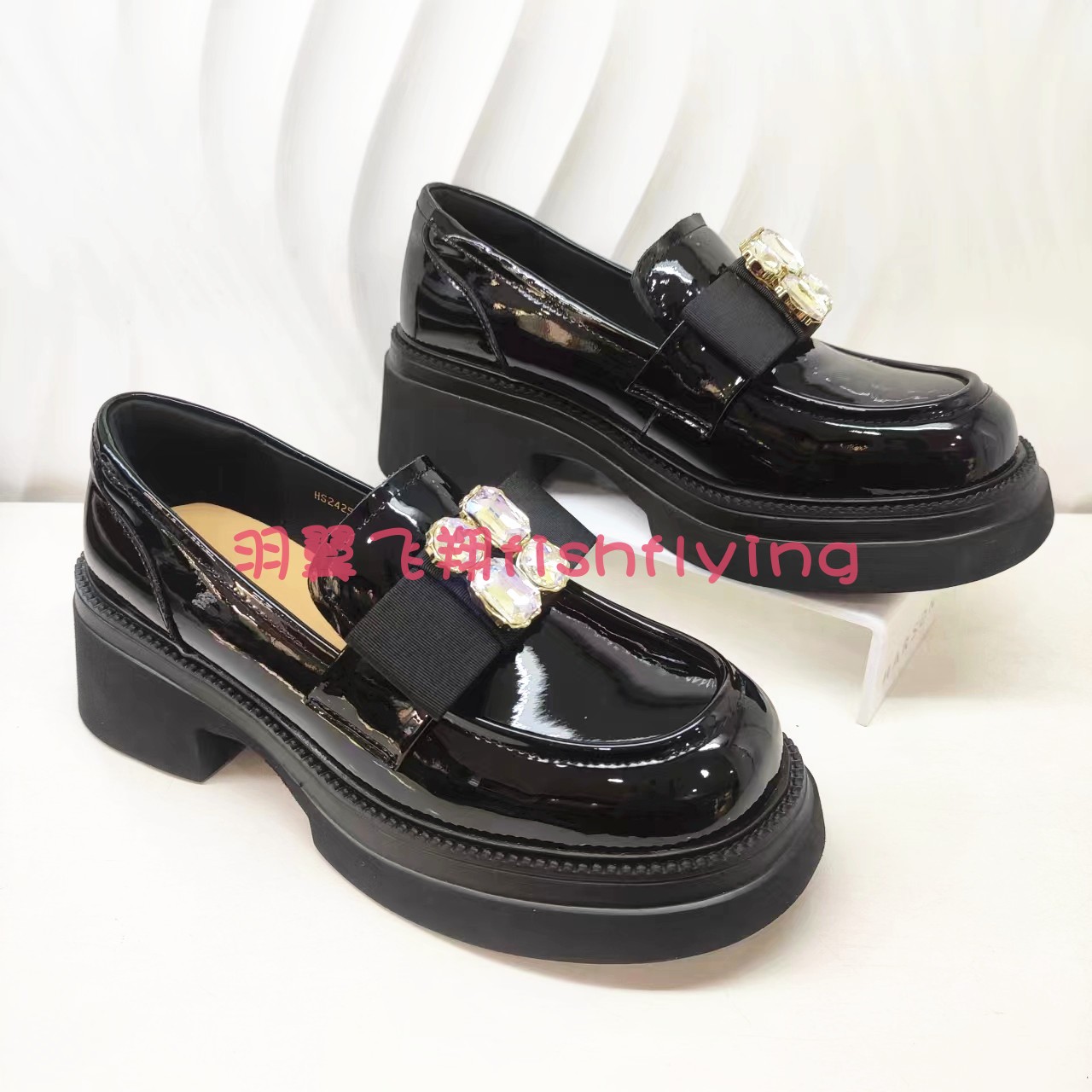 深口厚底蝴蝶结漆皮乐福女单鞋