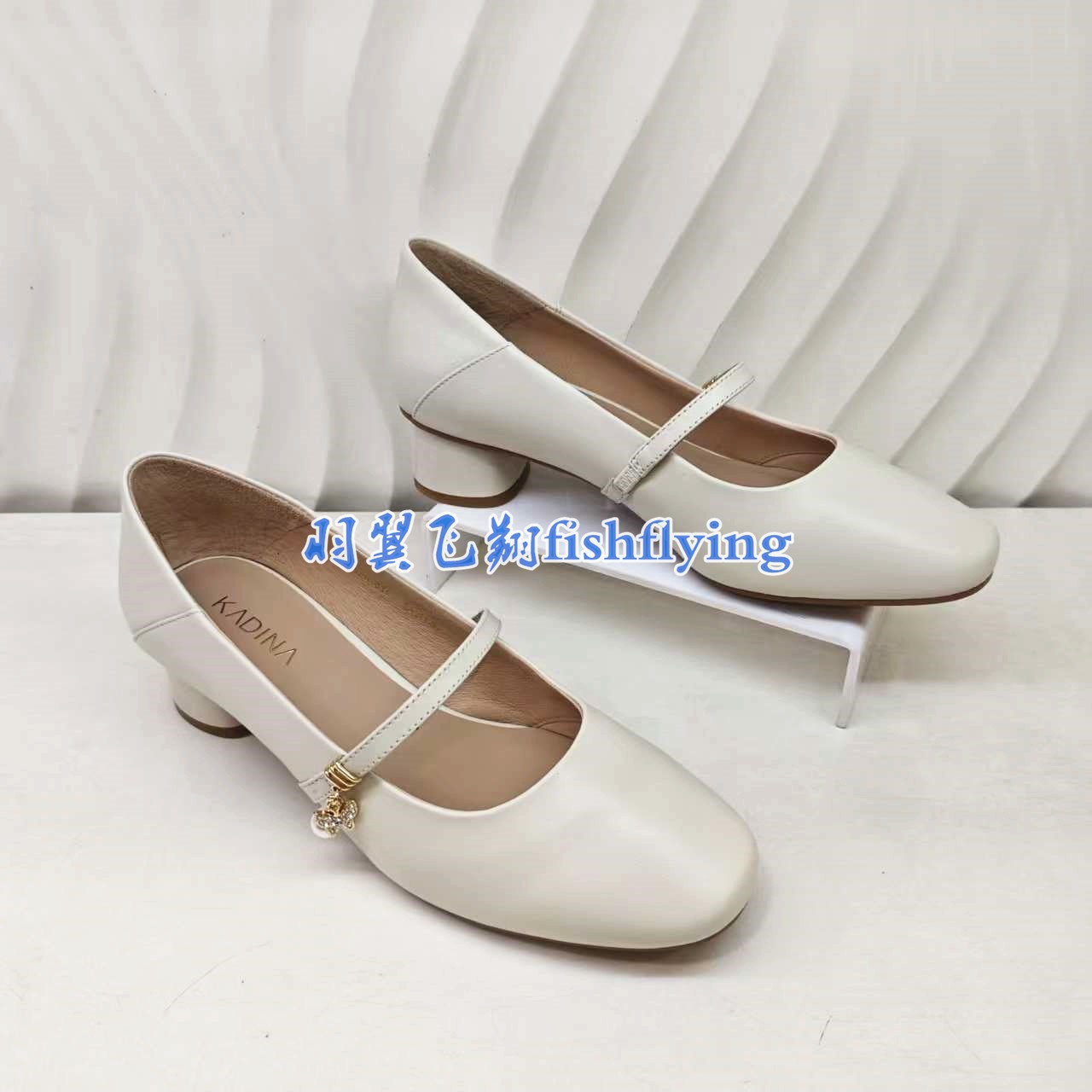 KS261511卡迪娜专柜正品2026春新款圆头珍珠一字带玛丽珍女单鞋