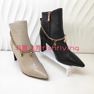 卡迪娜专柜正品 女短靴KA12201 尖头细高跟米白牛皮可拆金属链断码
