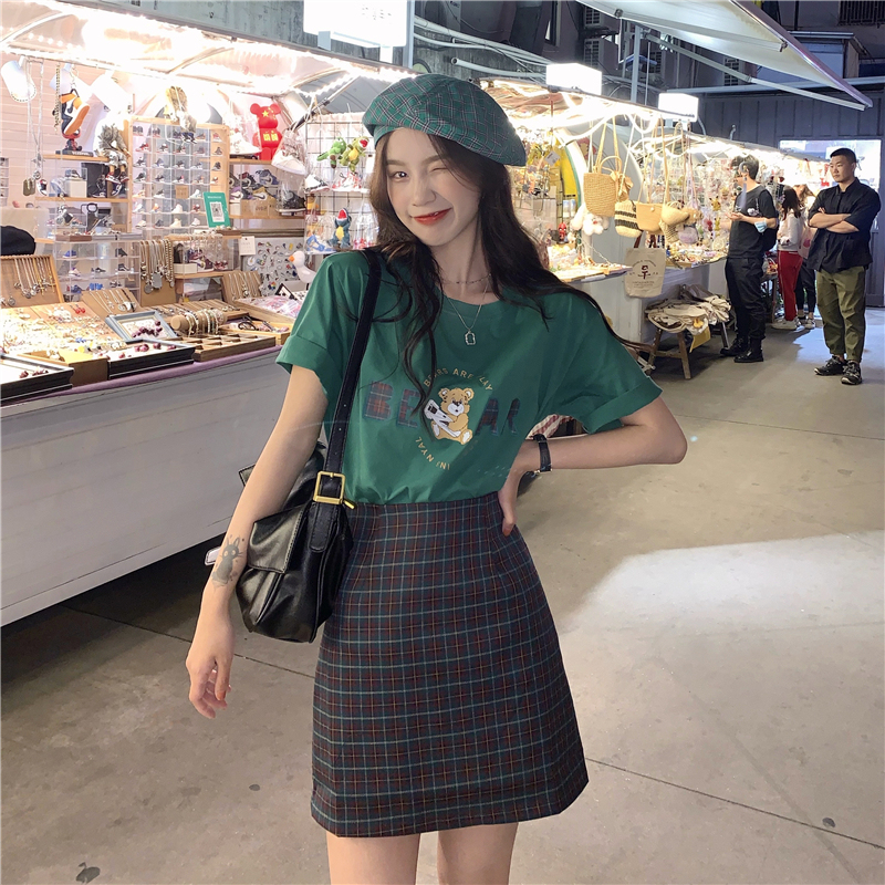 Real price ~ cute bear loose letter T-shirt + super fire Plaid buttock skirt two-piece set