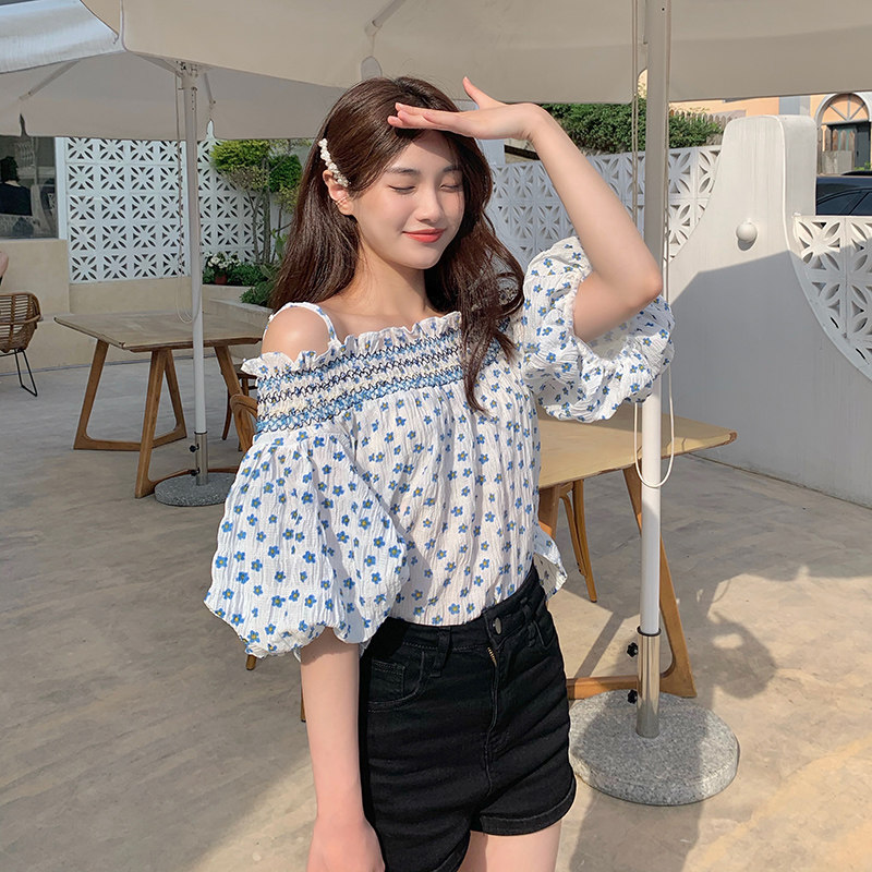 实拍实价~法式超仙气衬衫女吊带露锁骨甜美木耳边碎花上衣