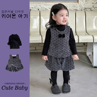 女宝宝套装冬季新款女童韩版加绒波点马甲短裤加厚打底衫三件套潮