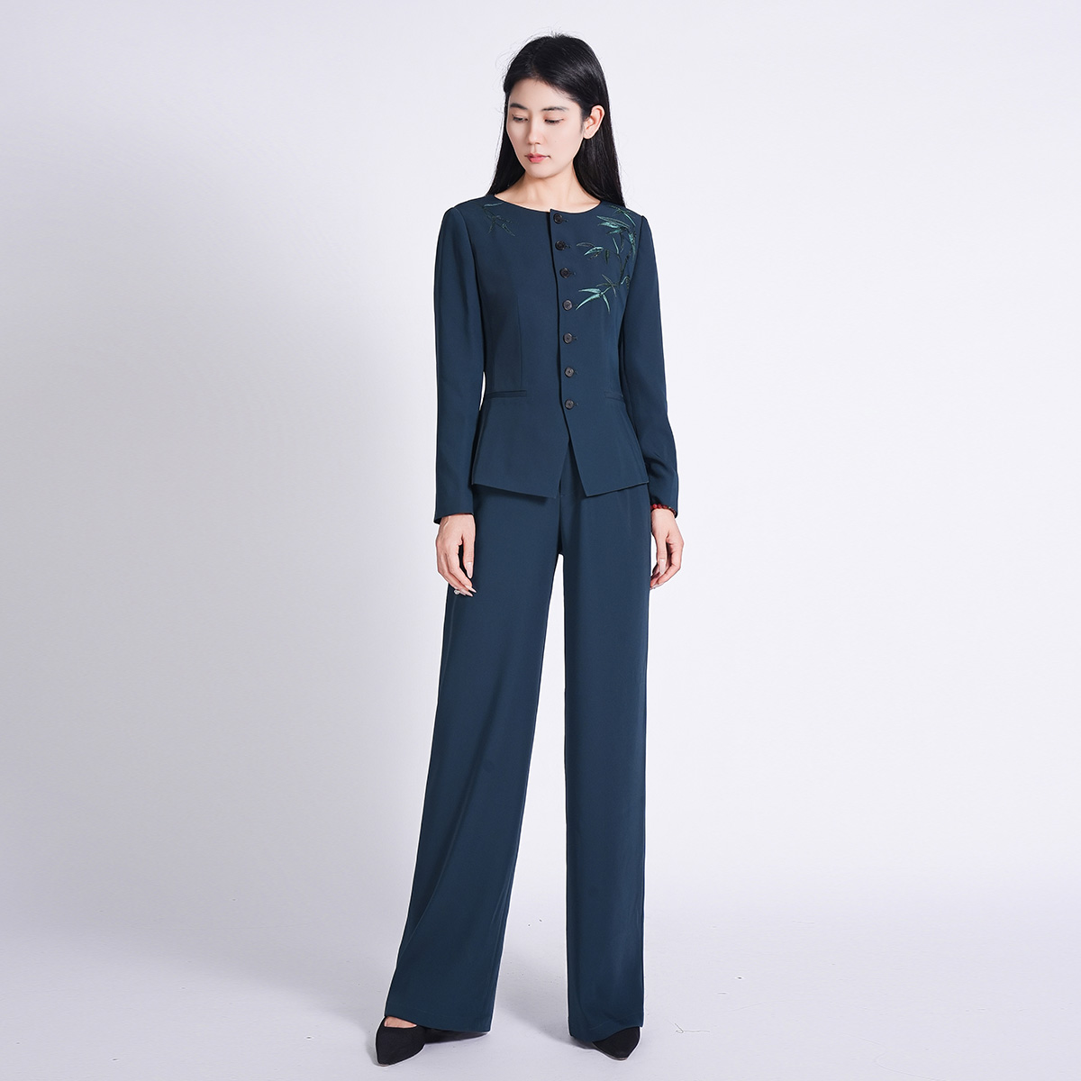 浒城古娘新款重工刺绣高端气质风雅职业西服新中式国风套装女春秋