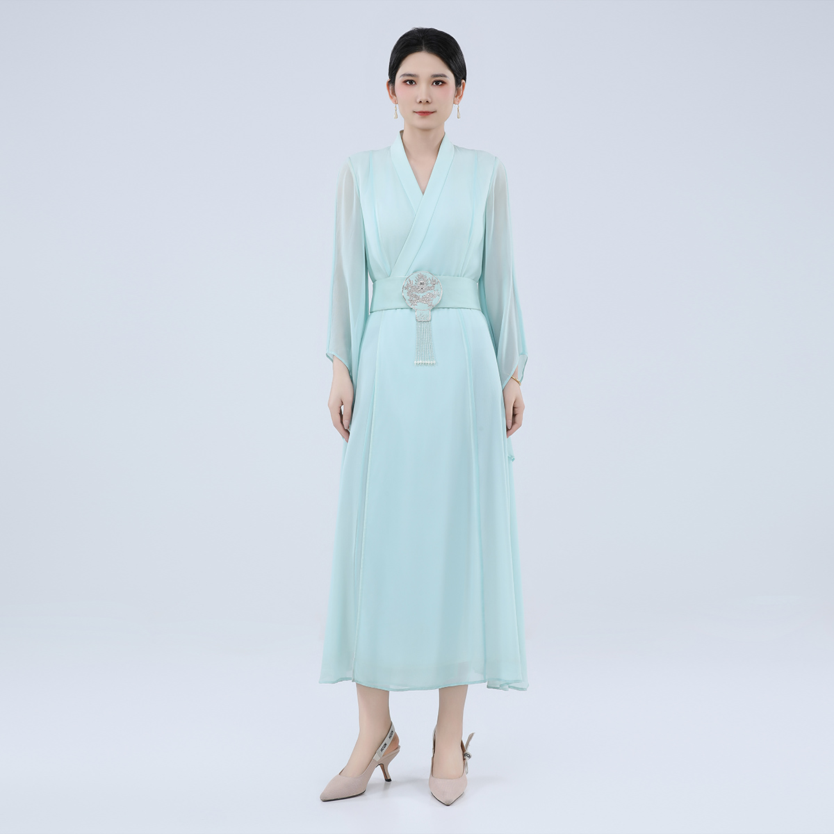 国风长裙夏季丝绸v领连衣裙